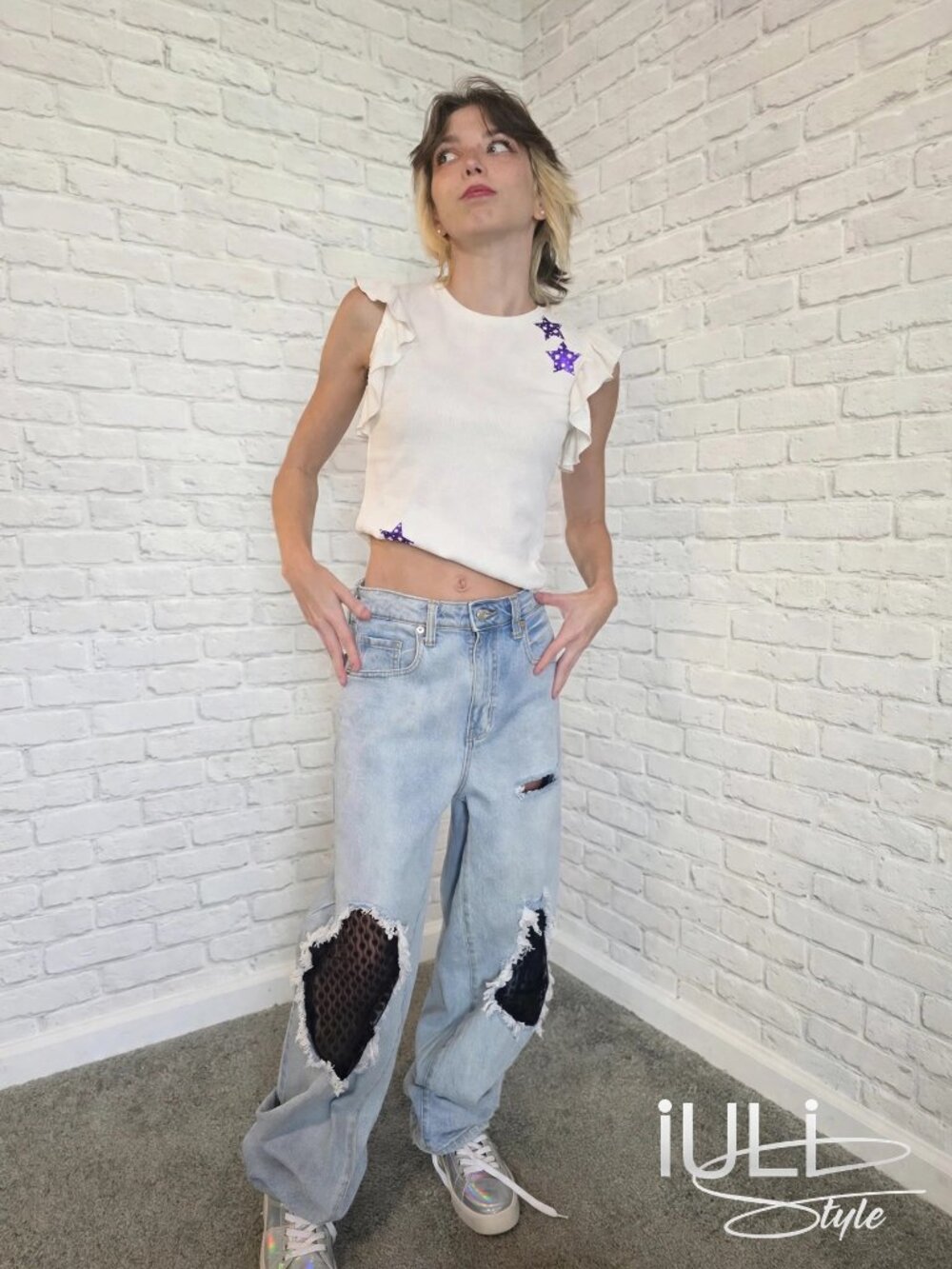 iULi Style White Ribbed Ruffle-Shoulder Top - Picture 2 of 2